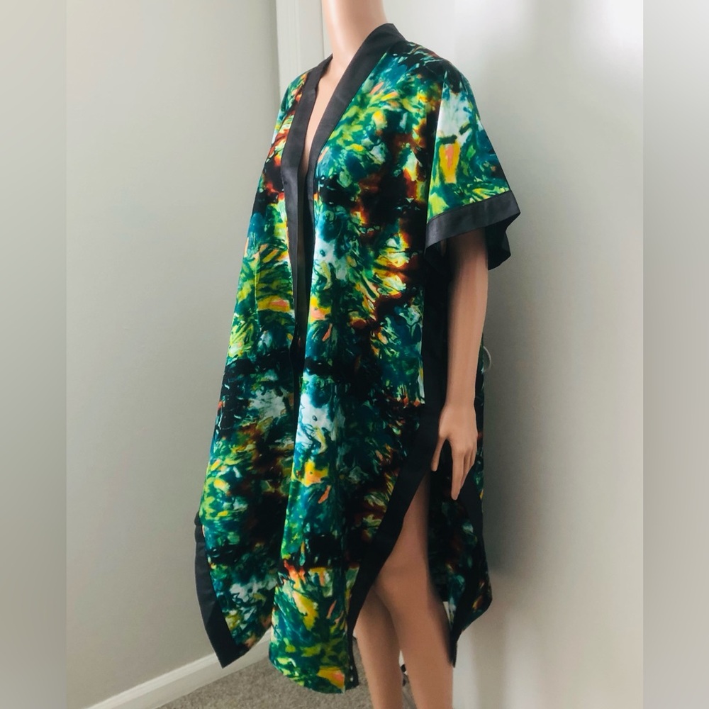 Colorful Abstract Kimono - Picture 9 of 16